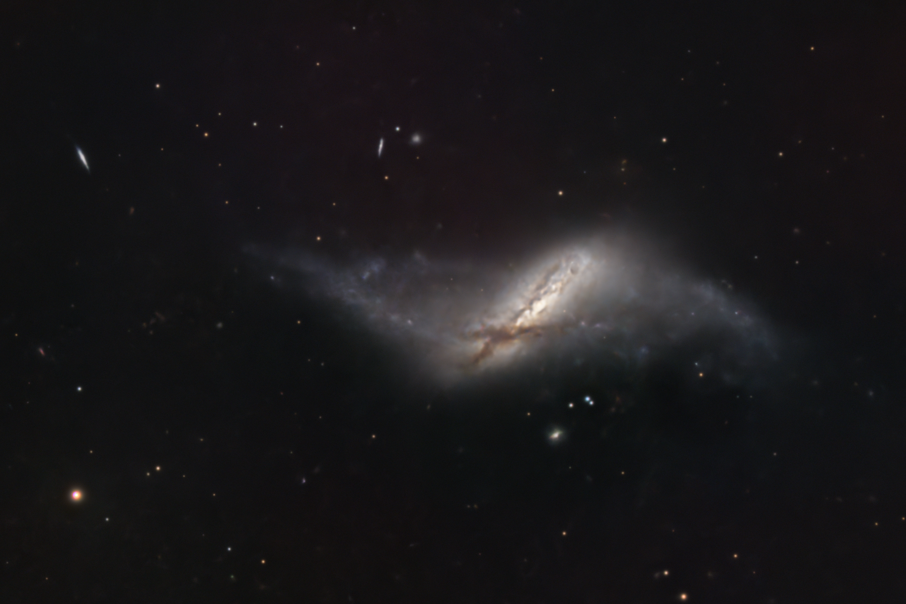 NGC 660